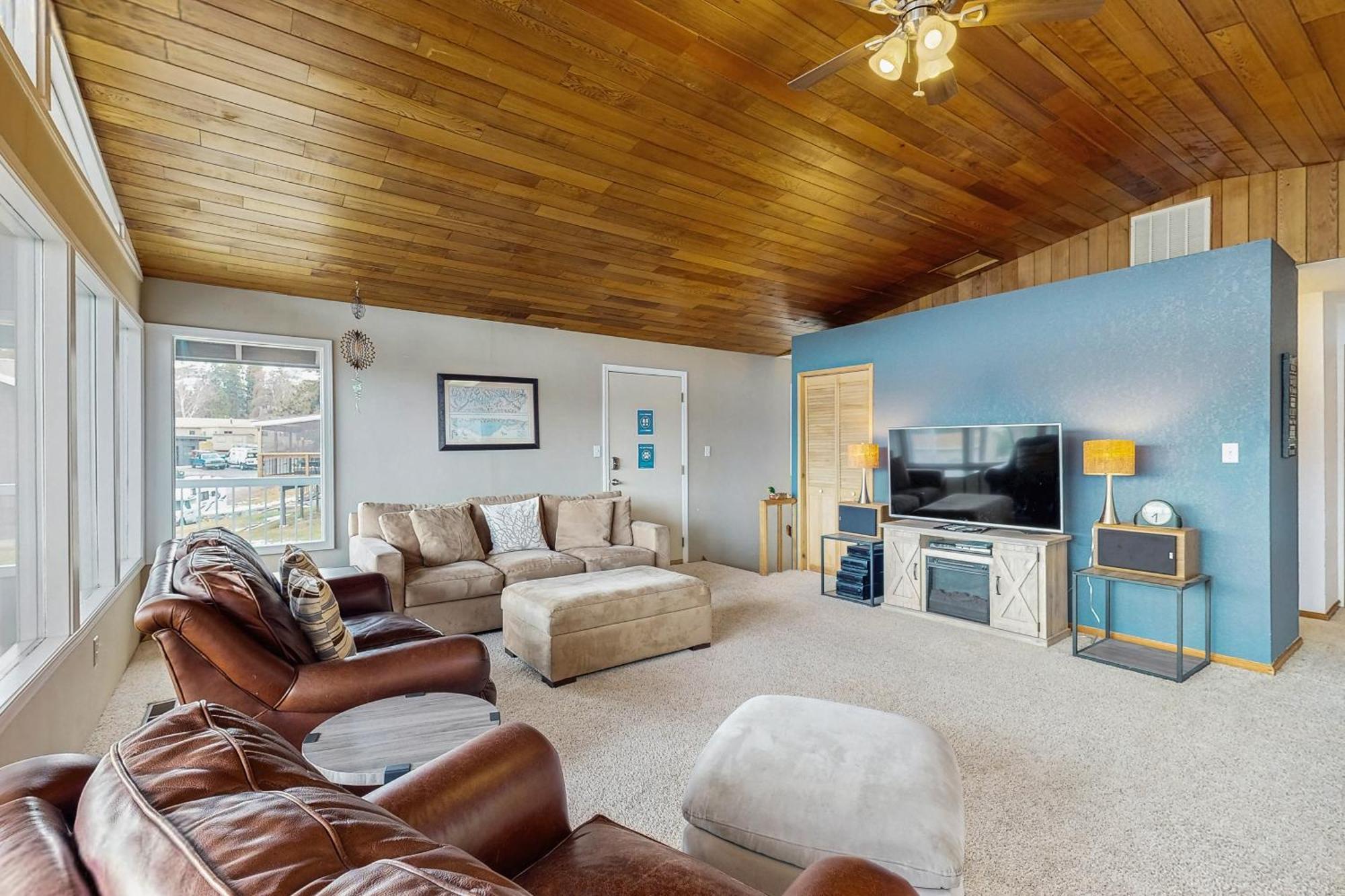 Royal View On Lakeshore Chelan Extérieur photo